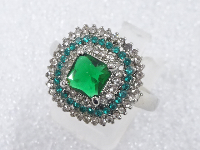 JAPANESE KIMONO / ANTIQUE COLORED STONE RING (SIZE 21.5)